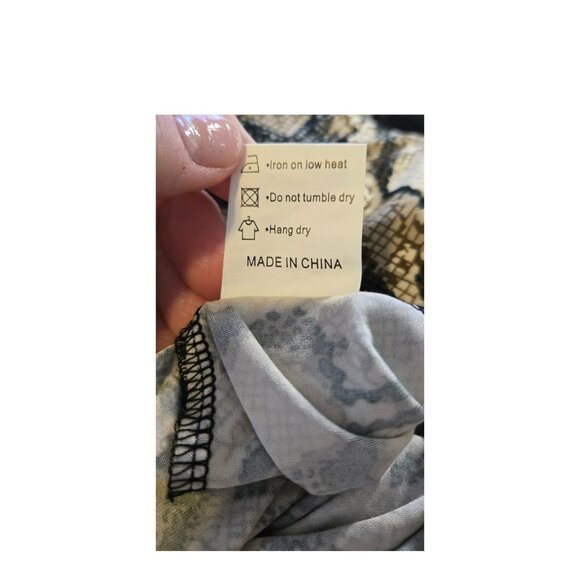 Women's Size Medium Dress Maxi Long Sleeve Snake Skin Pattern Black Cream Tan - Picture 5 of 5